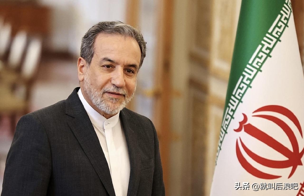 伊朗外长阿拉格齐表示，目前伊朗共有3座岛屿遭遇袭击，美军发射点位于拉斯海玛和迪拜