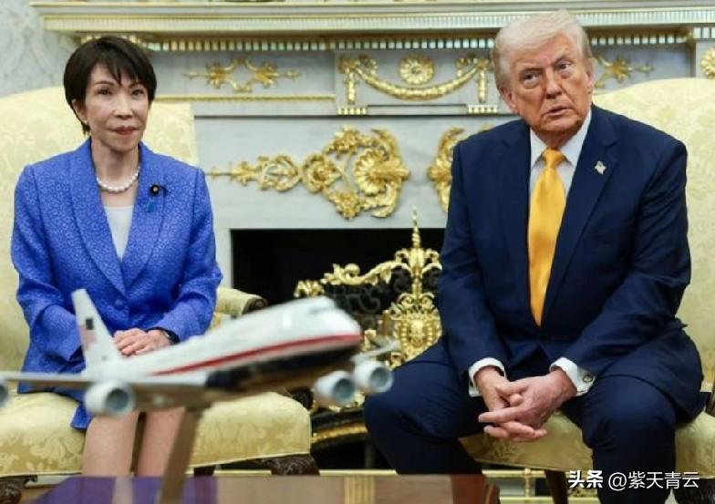 高市早苗访美遇尴尬，特朗普在会晤中，拿珍珠港旧账调侃，相当于当众羞辱其战败国定位
