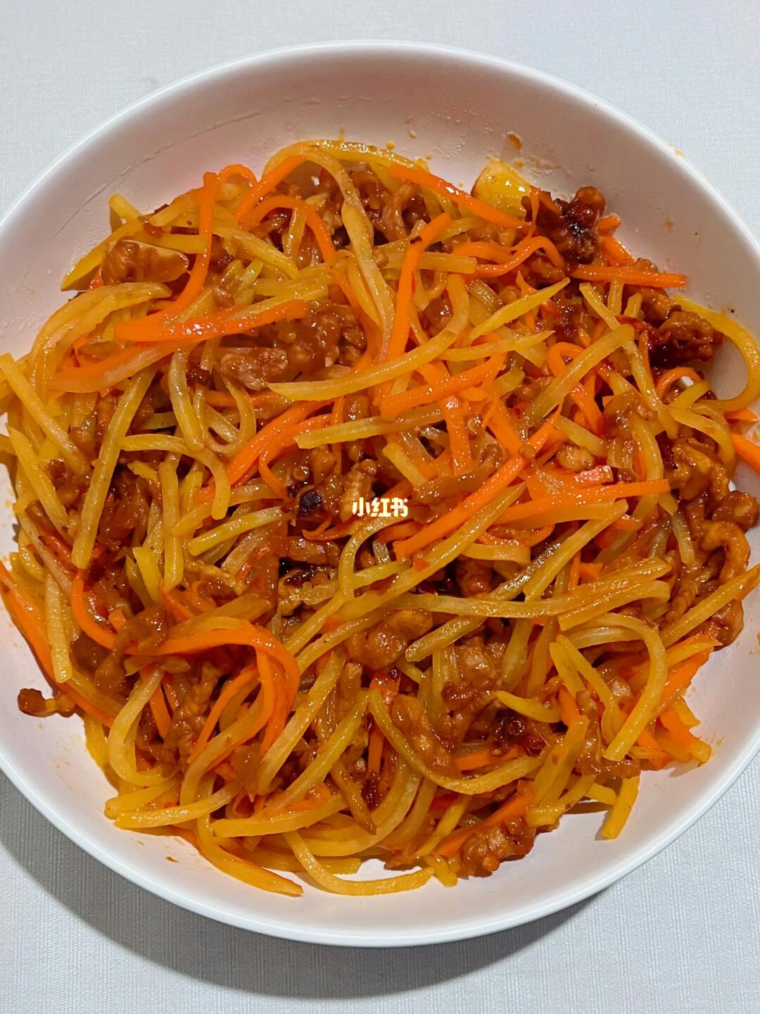 今天吃什么下饭菜？土豆胡萝卜丝炒肉🤤绝了！