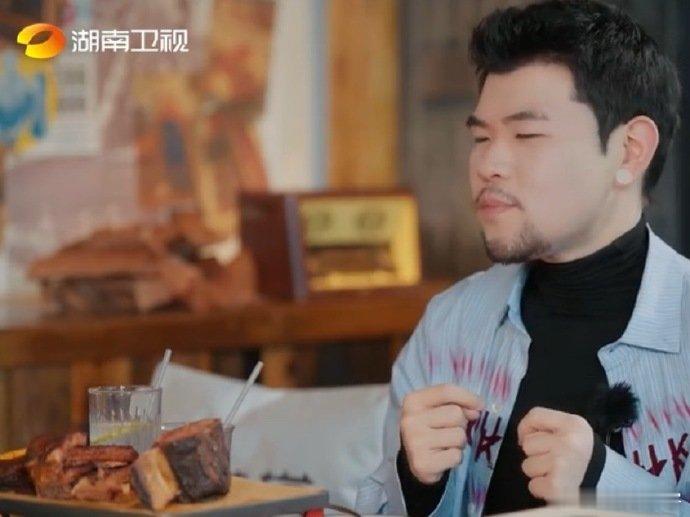 KonwKnow去年发55首歌今年沉淀湖南卫视背后 KnowKnow的音乐哲思！