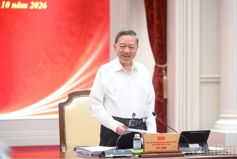 越南制造业要起飞？截至10月15日，越南全国进出口总额已经冲到9450.7亿美元