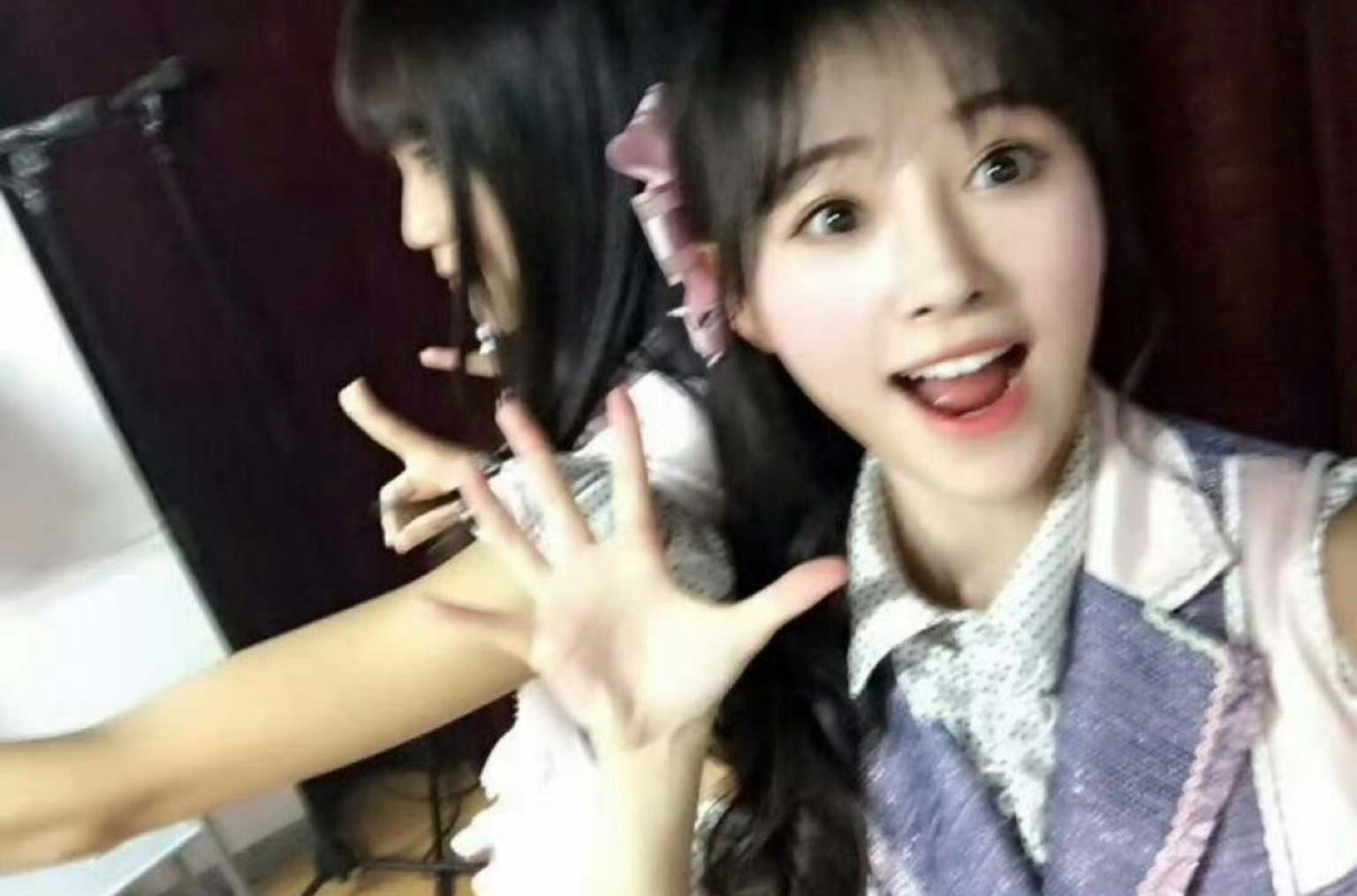 鞠婧祎来战jjy鞠婧祎阿黛宝宝 你吃了萌物添加剂吗 怎么这么萌- ̗̀(๑ᵔ⌔ᵔ