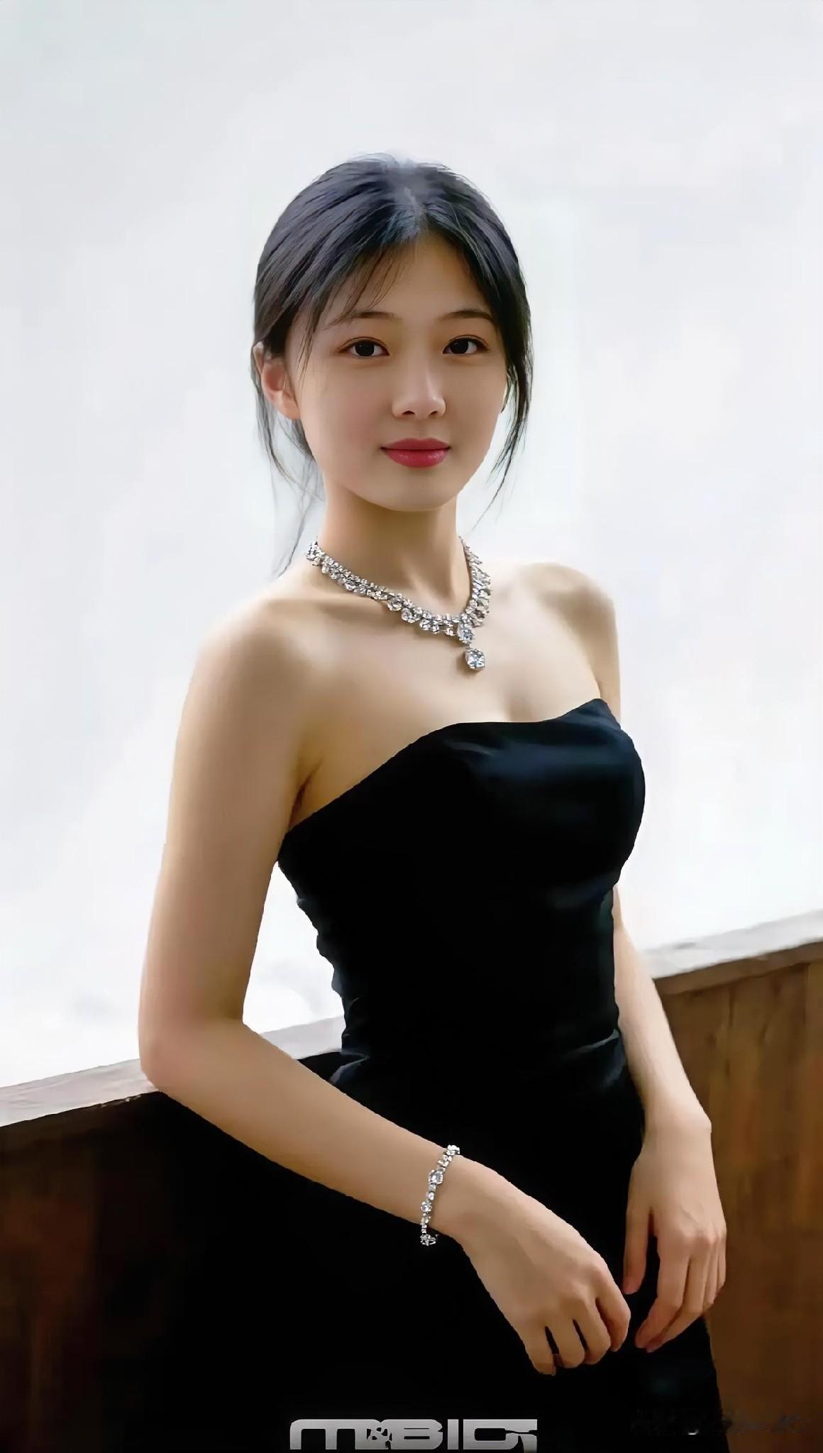 今天出发毛峪，看看那里的山泉水，然后看看准备把它引回家！