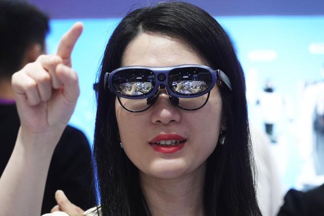 MWC2026现场：巴展二十年，被一副中国AI眼镜“燃爆了”

当地时间3月2日