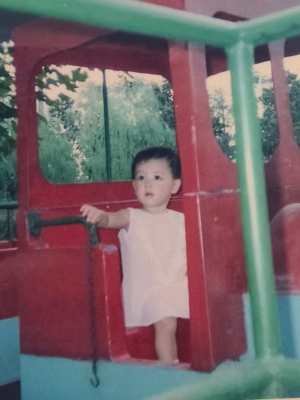 开心果：我到底是像谁啊！ 