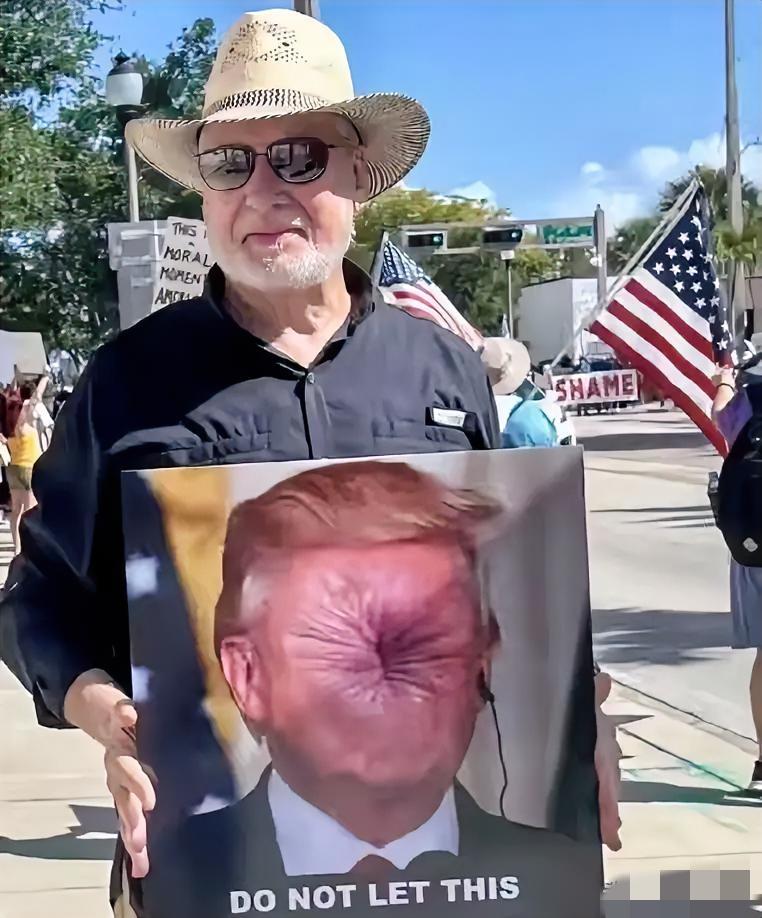 谁说美国人缺乏幽默感？这波整活简直是脑洞大开，创意直接拉满！
他们把某大国首脑的