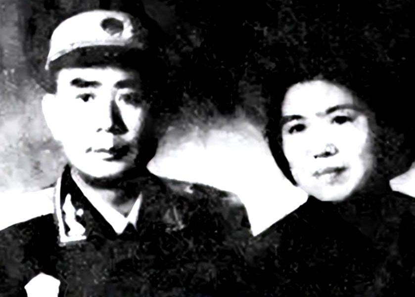 1970年，开国中将谭甫仁与夫人，在自家寓所惨遭毒手。当凶手落网后，竟恬不知耻地