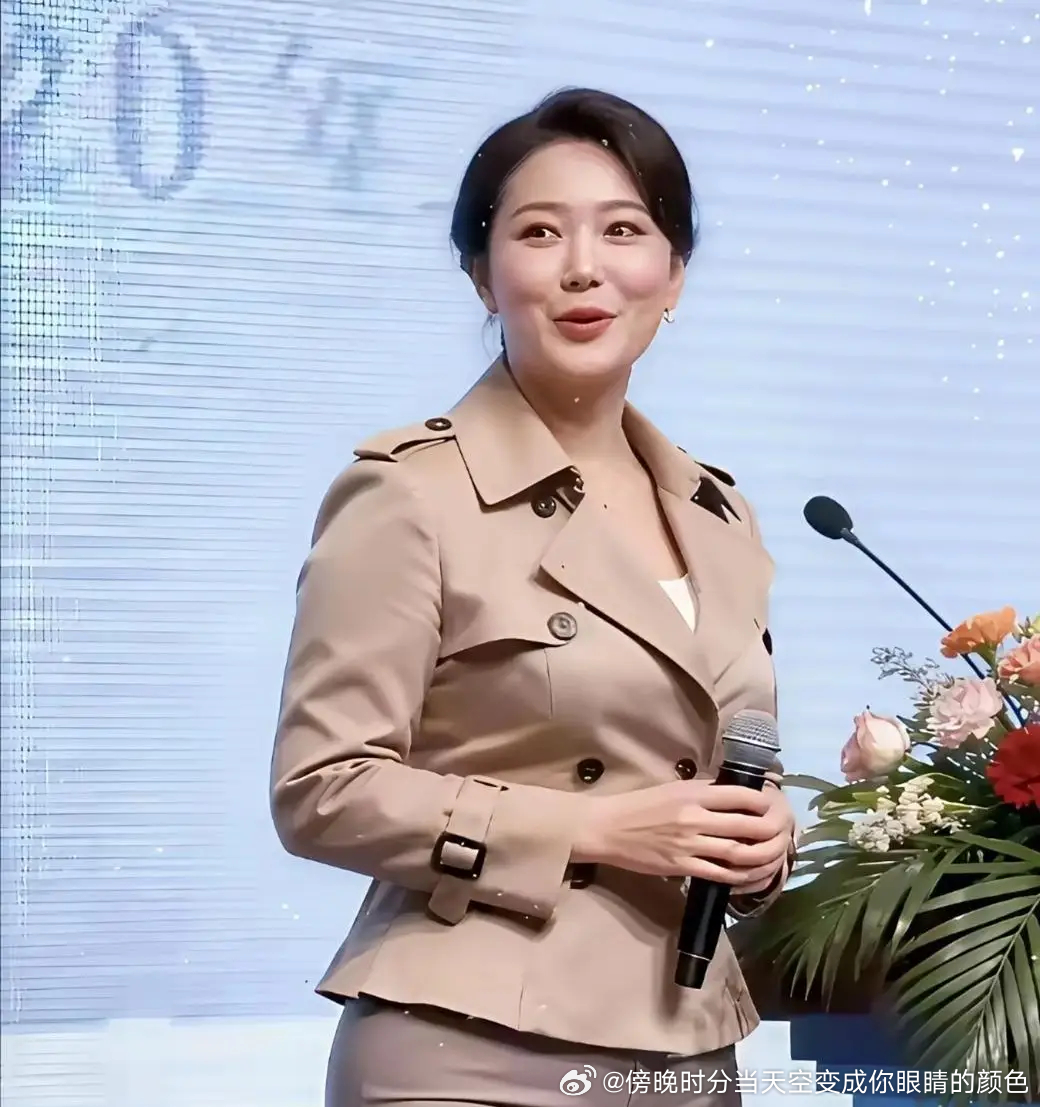 紧身裤穿进家长会，老师皱眉孩子低头，这裤子到底惹了谁？ 