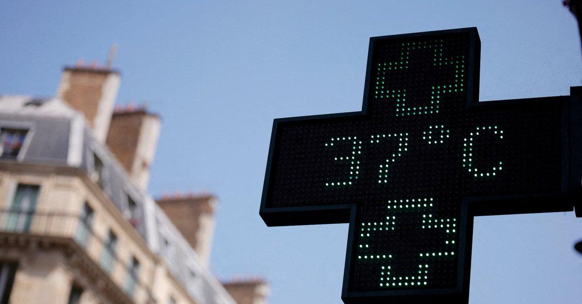 [To learn English]
As France sweltered u