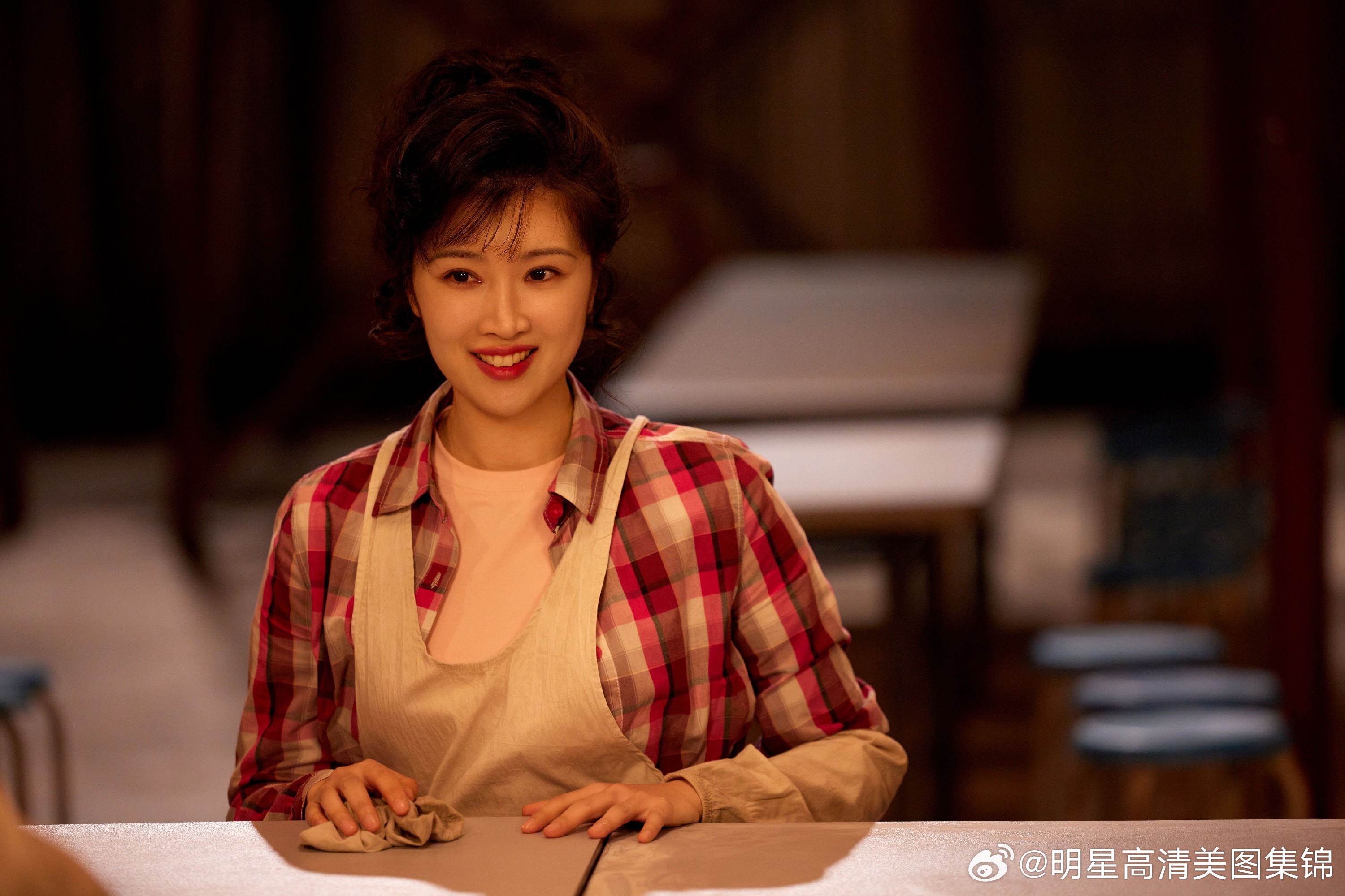 奚望奚望主演《我的山与海》开播 细腻诠释90年代女性奋斗史 郝倩倩会和姐妹一起在