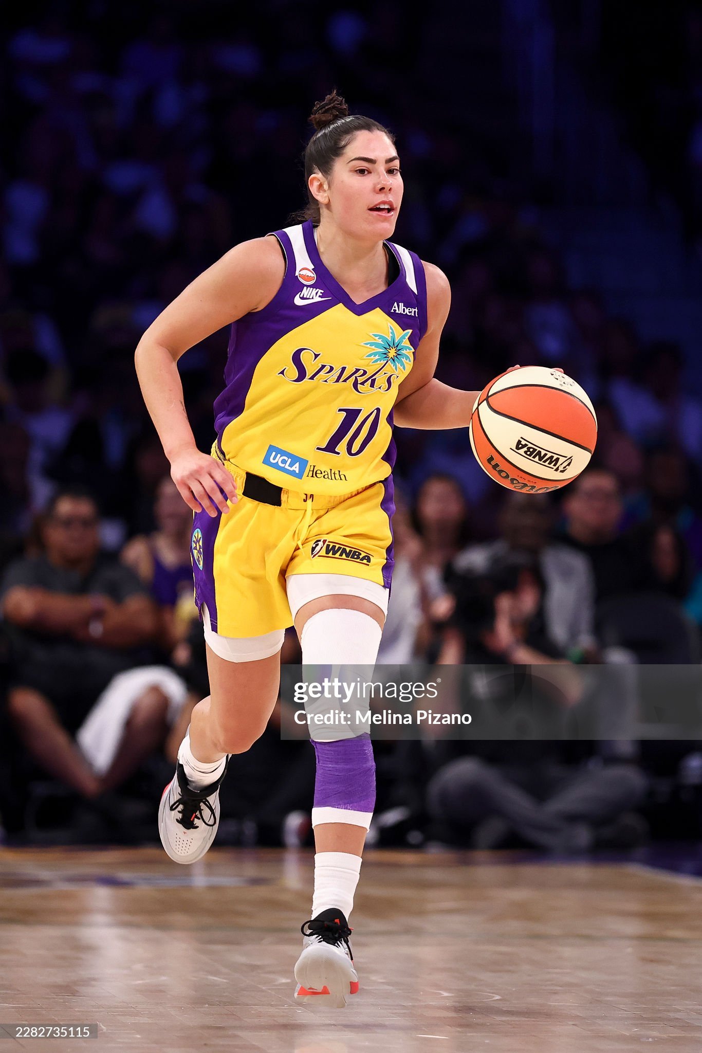 WNBA 火花这边也挺惨的~前天球队官方发文确认，凯尔茜-普拉姆因左小腿伤势缺阵