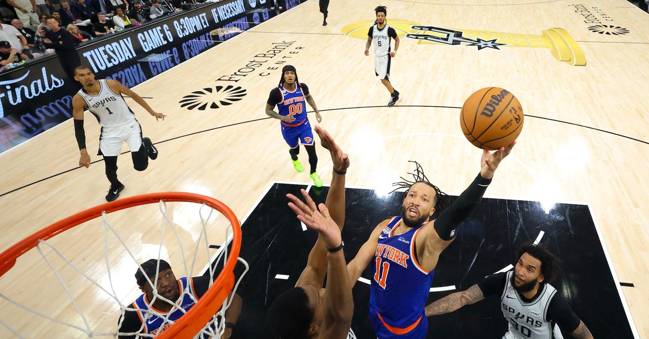 [To learn English]
The New York Knicks d