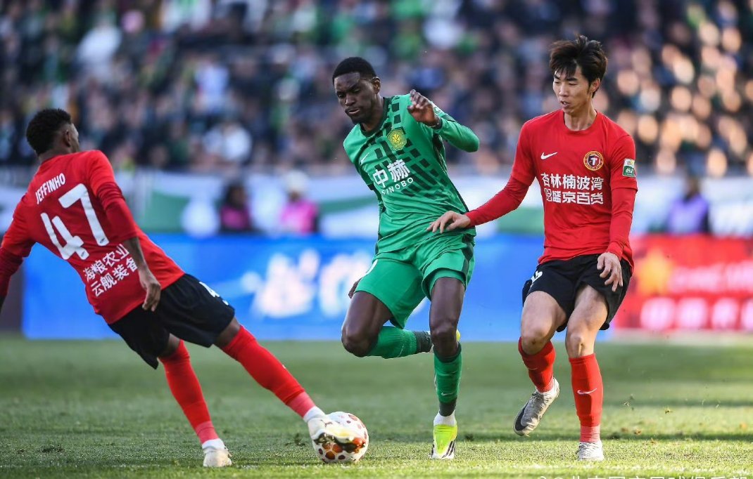 【全场比赛结束】青岛海牛1：0河南队辽宁铁人队2：1北京国安队 2026中超联赛