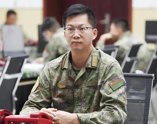 前驻日武官王庆简，在日本潜伏整整二十年，是我军历史上潜伏时间很长、造成危害极大的
