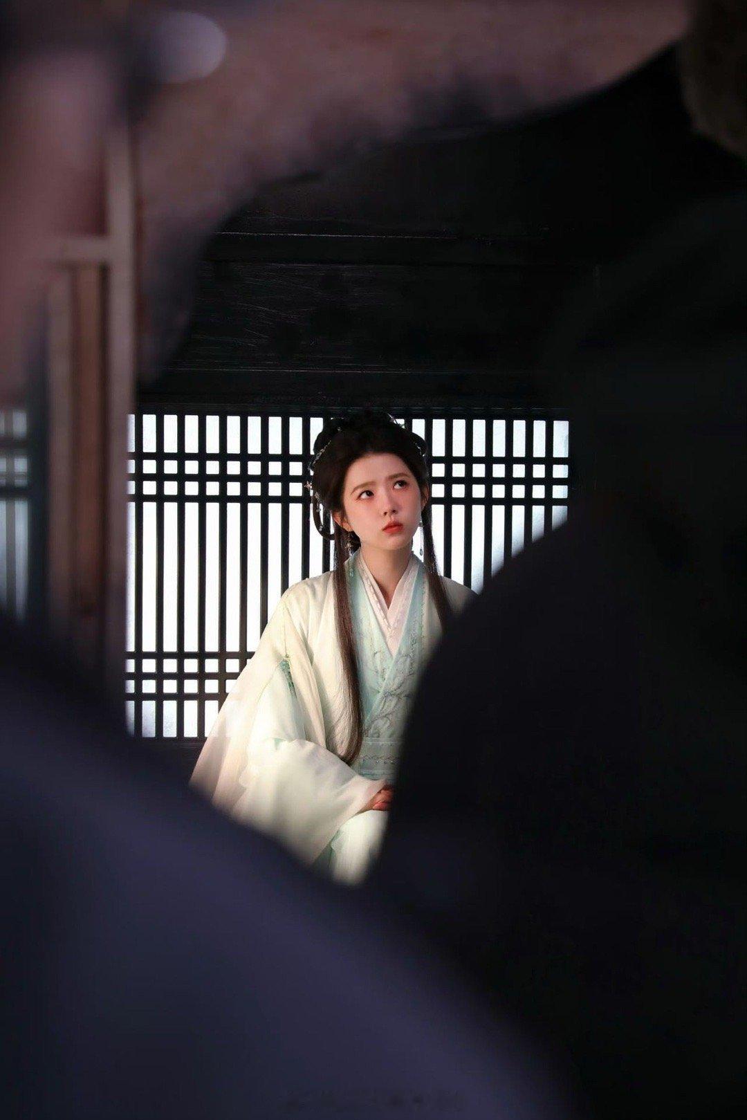 何蓝逗哭戏 何 蓝 逗的“释然哭”太治愈了！角色终于放下执念时，坐在阳光下慢慢笑