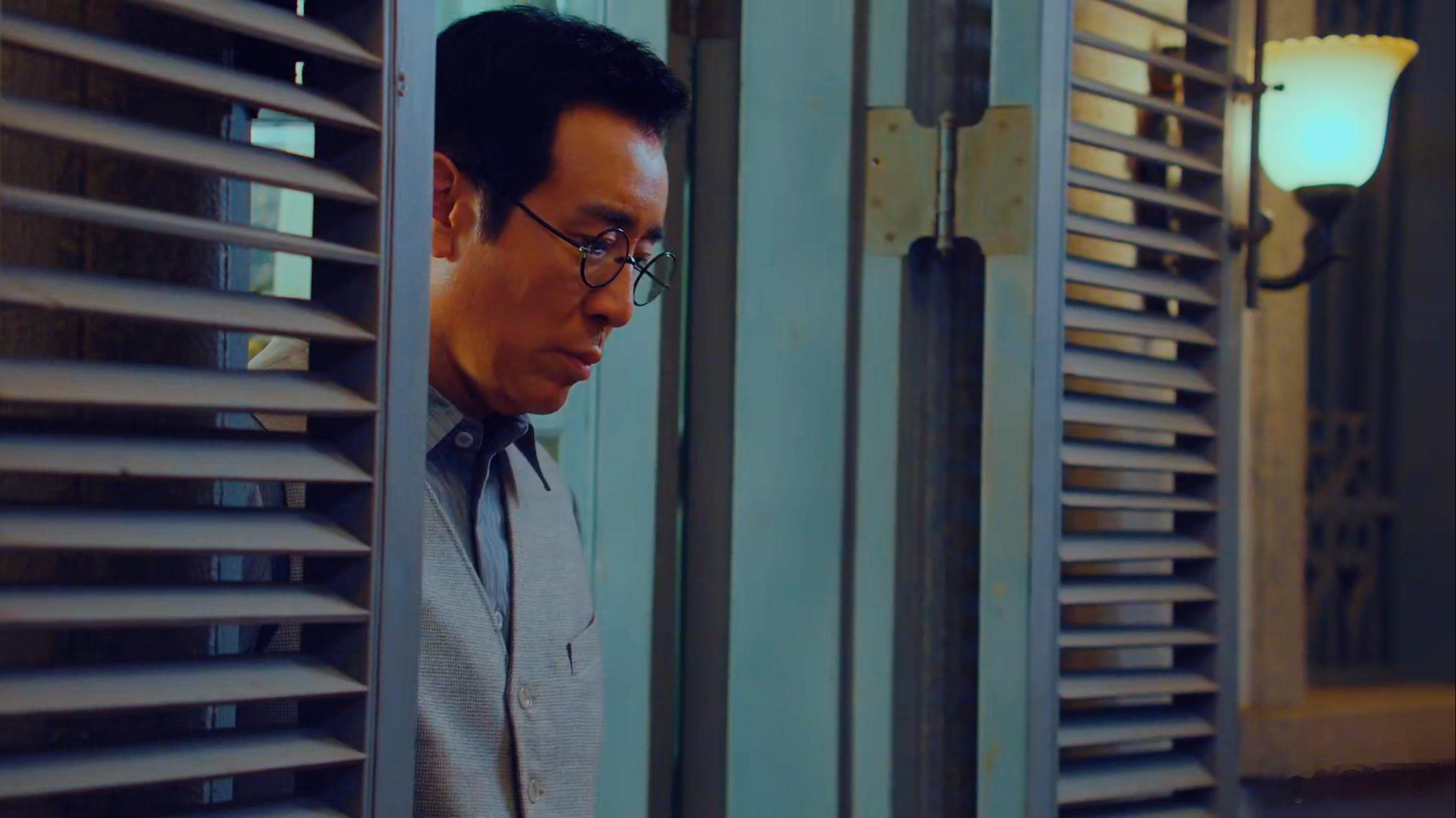 于和伟的眼睛会说话 身骑白马的旋律总能勾起我的青春回忆，于老师的演唱更是将这一份