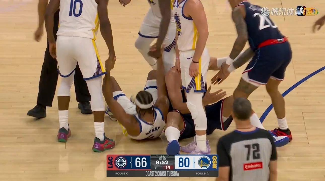 穆迪这回合防守可以造成卡子哥失误快船vs勇士 ​​​