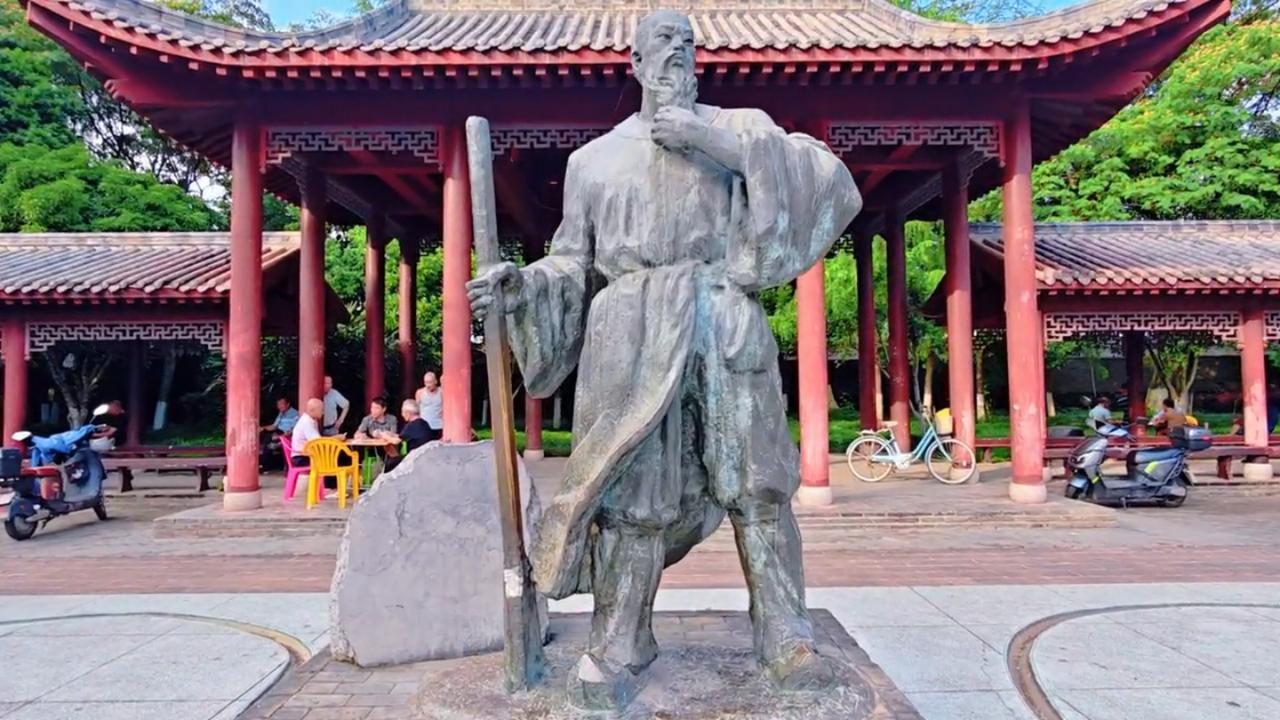 “福”“寿” 篆形脉络织就排水网络，设十二水窗防倒灌，造就赣州 “千年不涝” 的