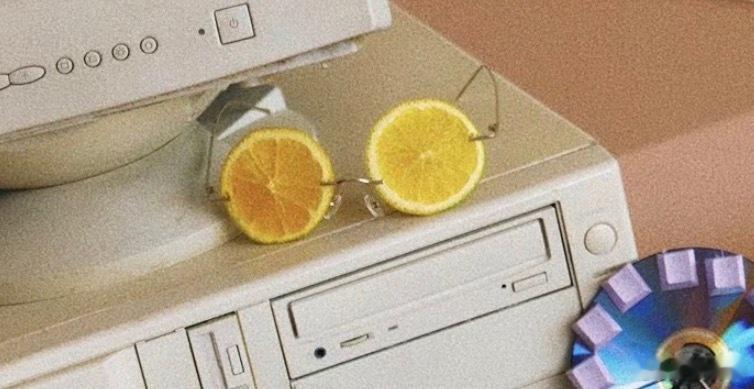 眼睛酸酸嘟 ​​​