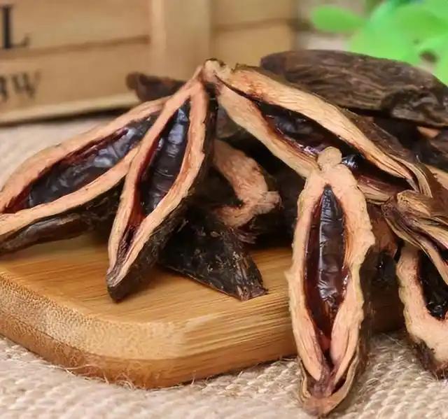 一包30块，一口毁一生！不到十年，北方农村已经被槟榔全面入侵！
 
以前说槟榔，