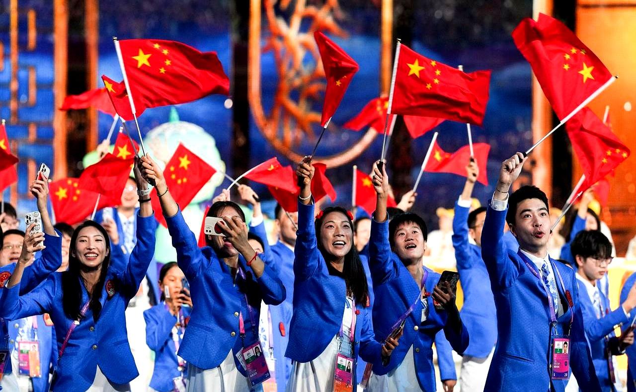 想到一个严肃的问题！
 

人家那边把2026年亚运会的场子都准备好了，可另一头