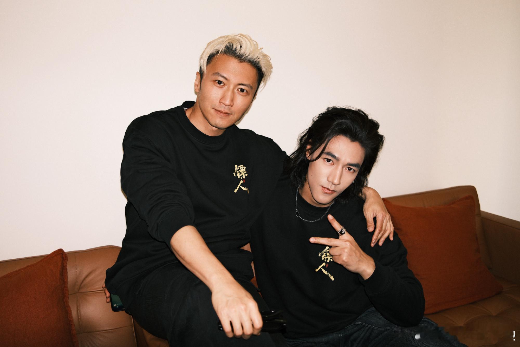 谢霆锋此沙怒火的缘漫延到了镖人《镖人》没看够对手戏，结果怒火的缘分直接漫延过来，