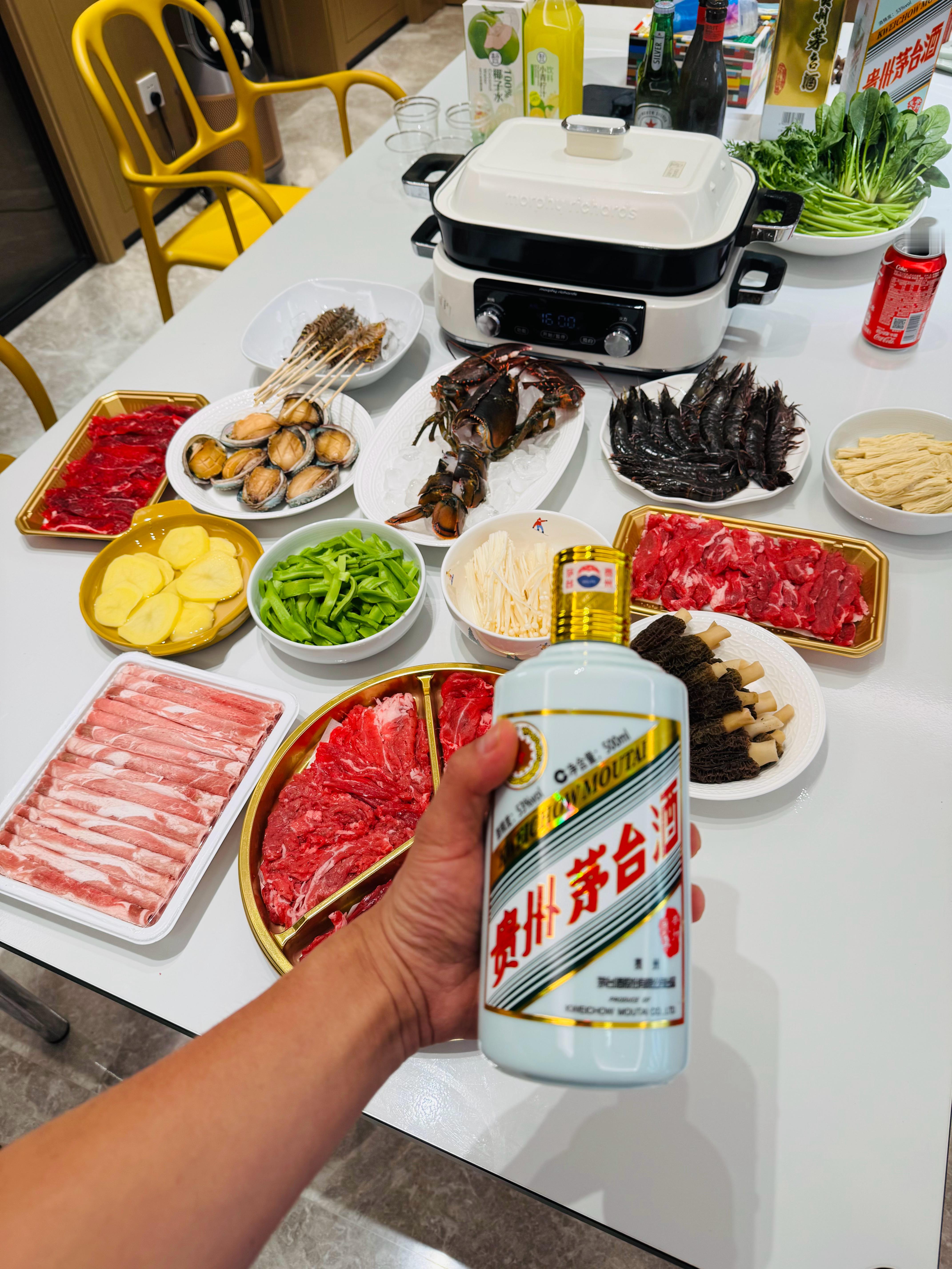 鼻炎好了之后 对白酒无感、今天家里小舅来、陪他喝两杯找找感觉