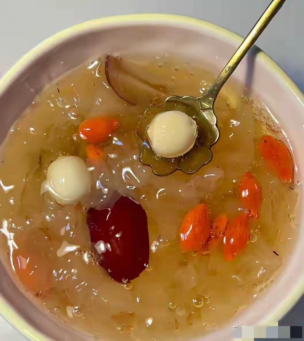吃饭顺序错 节食也白搭 吃饭顺序错，节食也白搭这说法一点没错！为减肥，我曾天天只