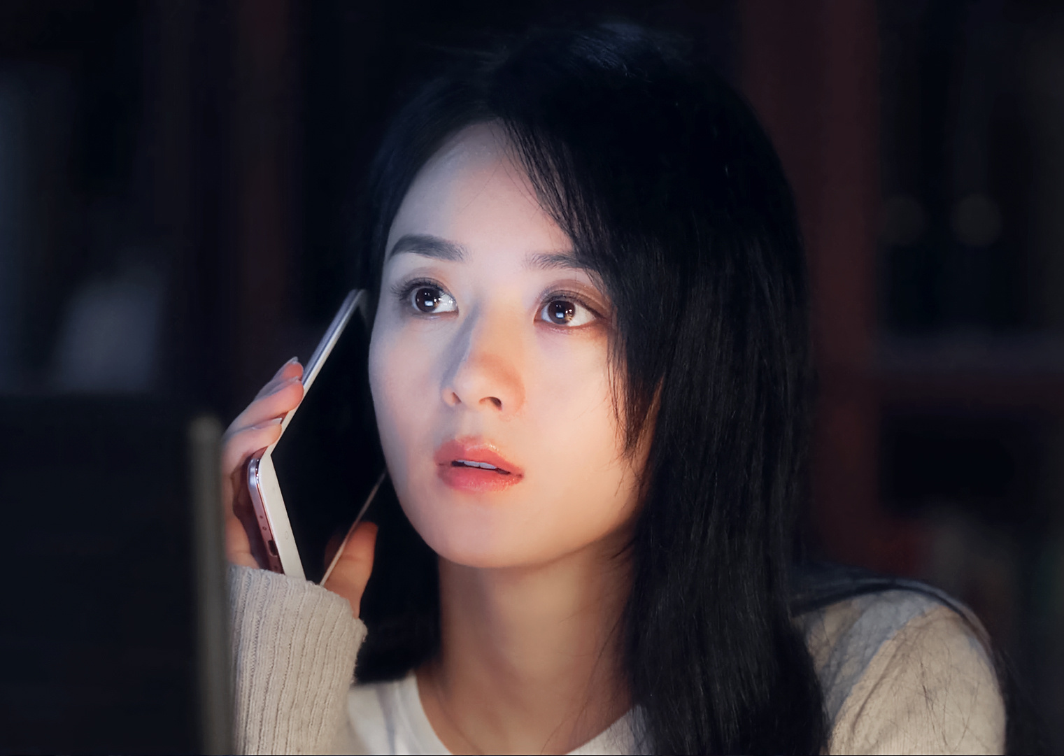 赵丽颖[超话] zly赵丽颖李秋萍 zly赵丽颖小城大事“月亮是我抛的硬币，两面
