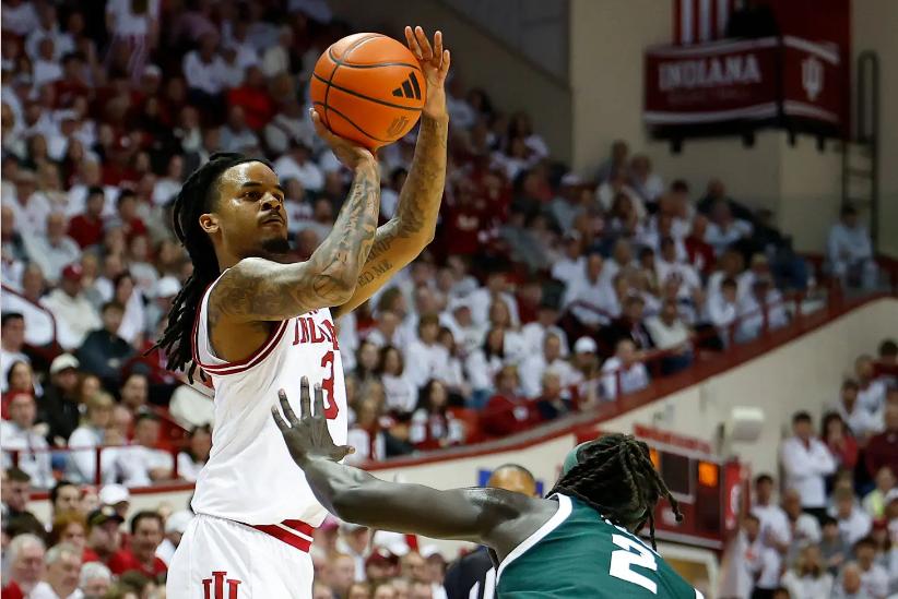 全美第13号种子密歇根州立大学以77比64战胜了主场作战的印第安纳大学。本场比赛