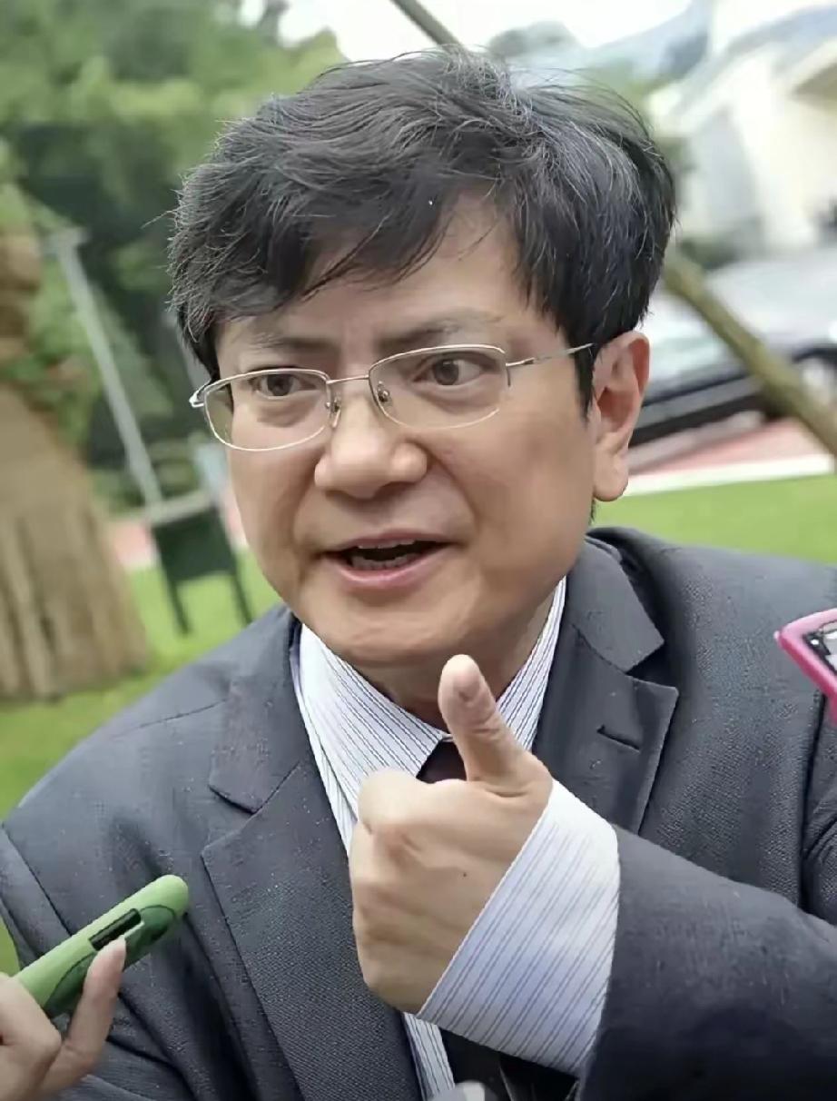 一位社会学家说:：“现在最严重的问题，已经不是00后不结婚， 90后不生娃，而是