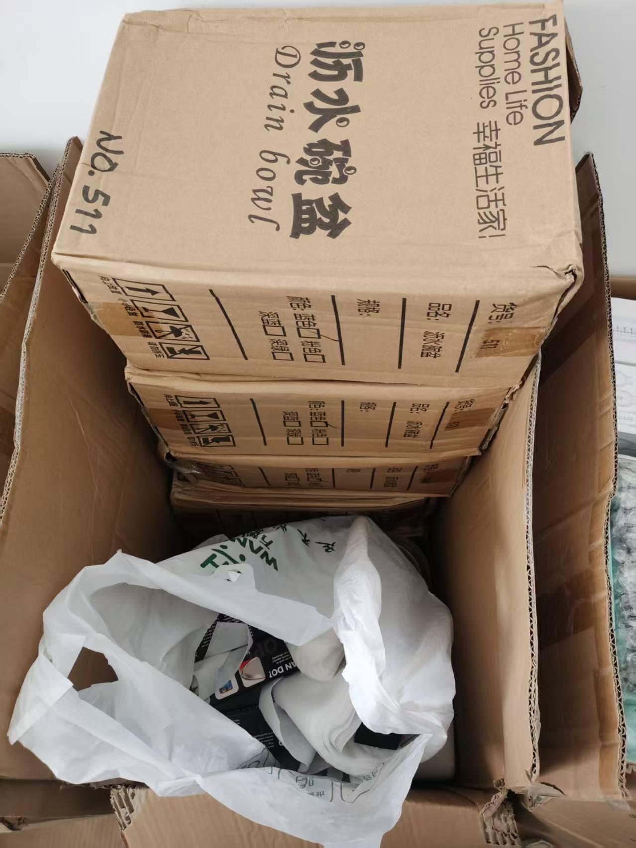 也是醉了！原以为废品便宜，没想到新品未拆封的也这么便宜！

盘了个超市的仓库，卖