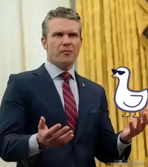 美国总统特朗普宣布了
 
美军这边刚被私枪命令搞得人心惶惶，那边白宫就又爆出了大