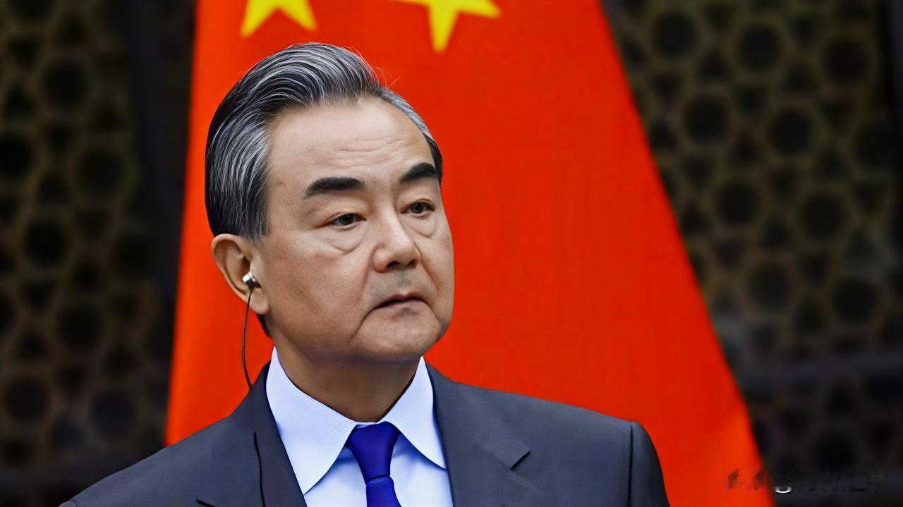 美航母舰队进战位，委电话打到北京，救不救马杜罗？王毅斩钉截铁

美国对委内瑞拉发