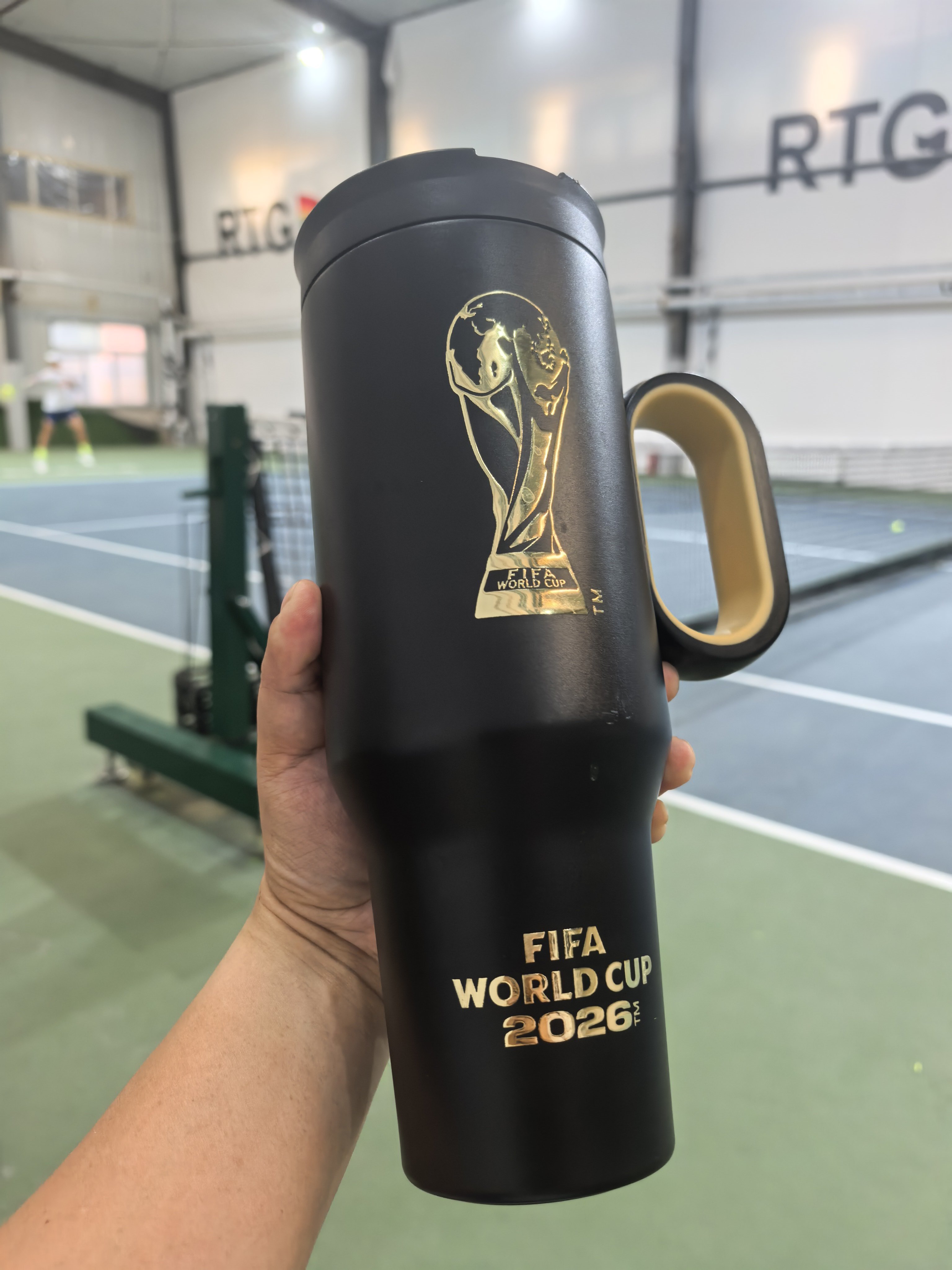 提前感受世界杯 的氛围！ 