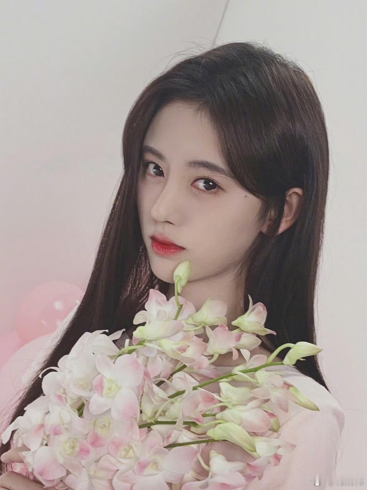 鞠婧祎[超话] jjy鞠婧祎来战 jjy鞠婧祎阿黛 ☆最好の祎祎☆°​​​