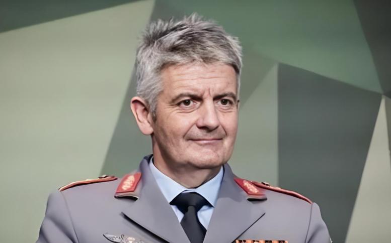 德军司令：柏林已做好“开战准备”
【环球时报】据今日俄罗斯电视台（RT）11月8