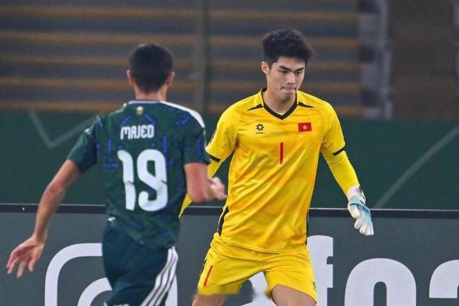 越南李昊：“u23亚洲杯 竞争非常激烈，一个守门员4场不丢球，非常值得称赞，李昊