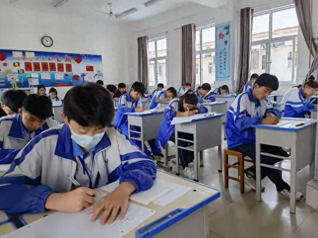中考科目大洗牌：减掉几门课孩子的负担真的减轻了吗？
