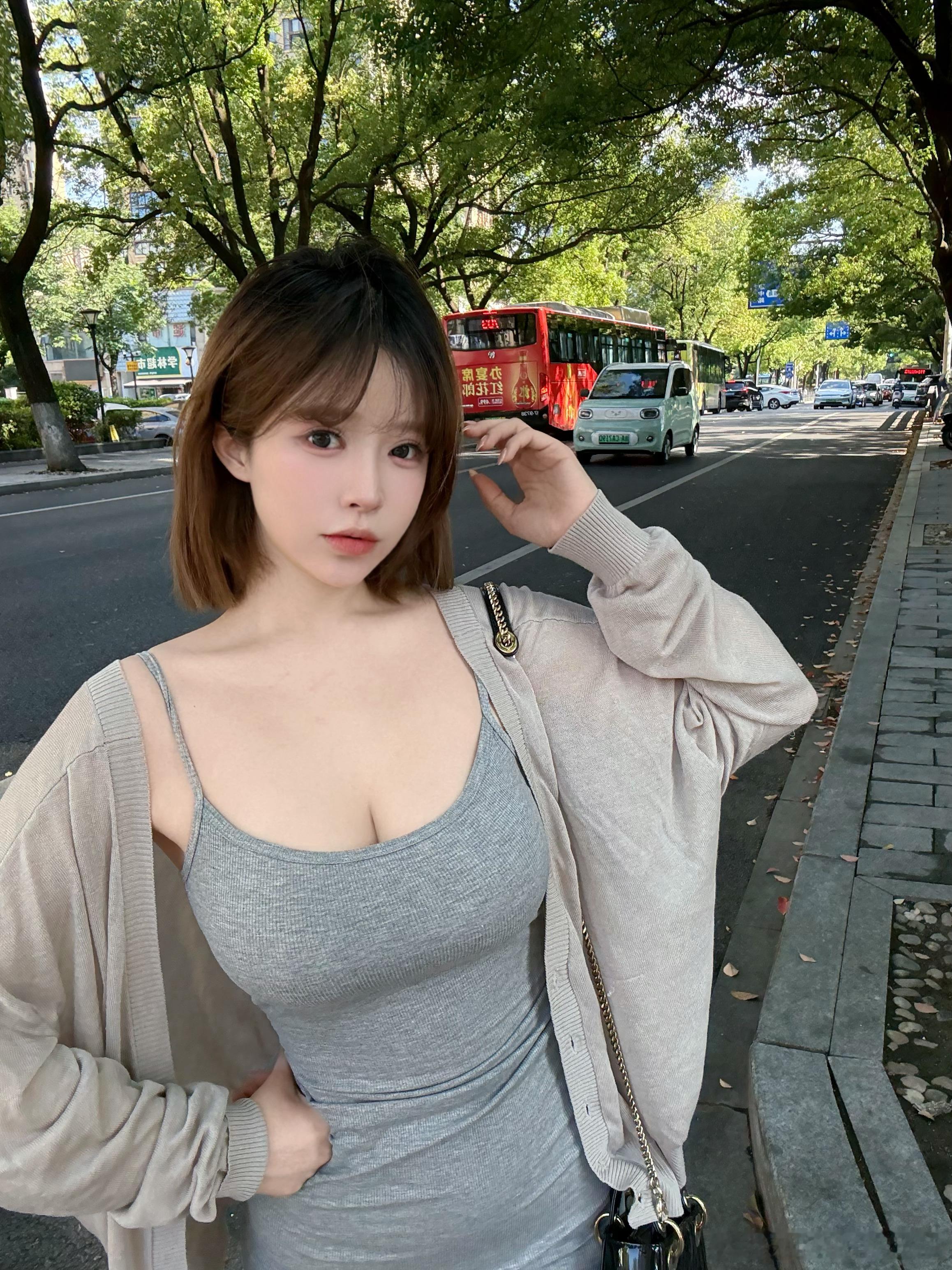 出门剪头发咯 ​​​