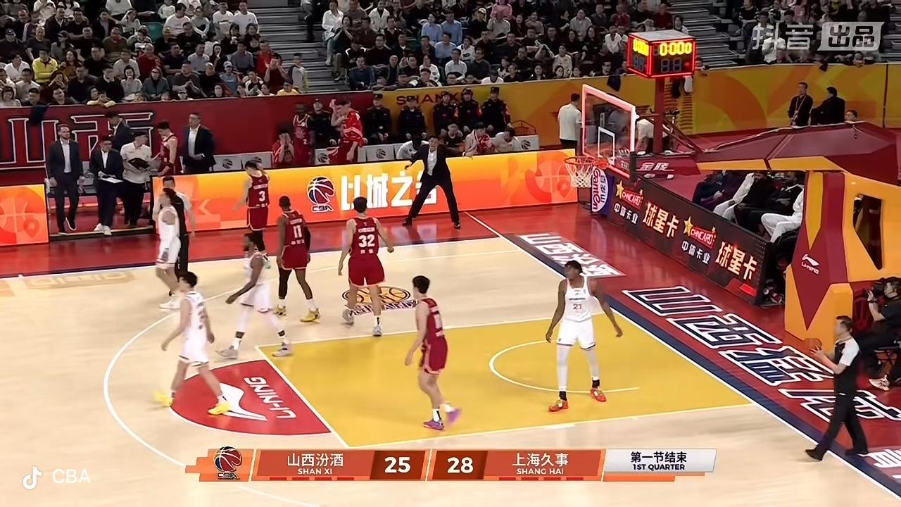 谷德温太厉害了！帮助上海久事男篮暂时领先！

        在刚刚结束的上海久