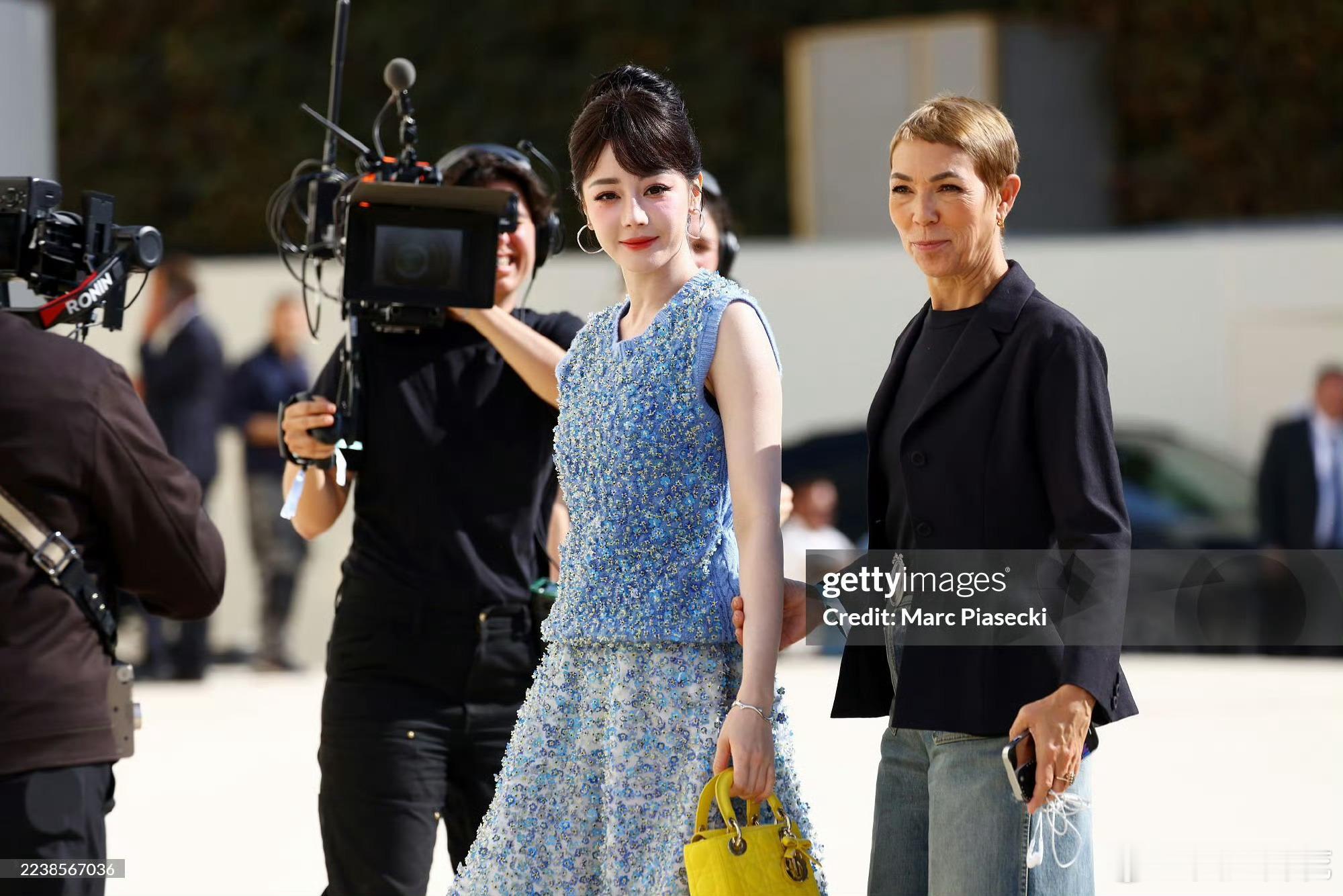 迪丽热巴 × 巴黎时装周 来自Gettyimages捕捉的场外瞬间，Jonath