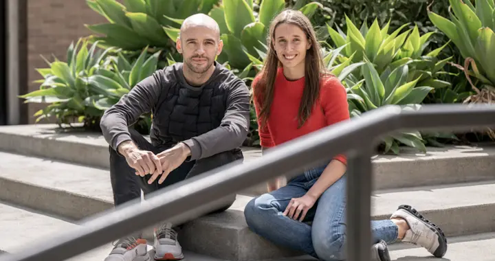 硅谷夫妻用AI颠覆传统客服，一天清零工单，6人撑起多个行业品牌