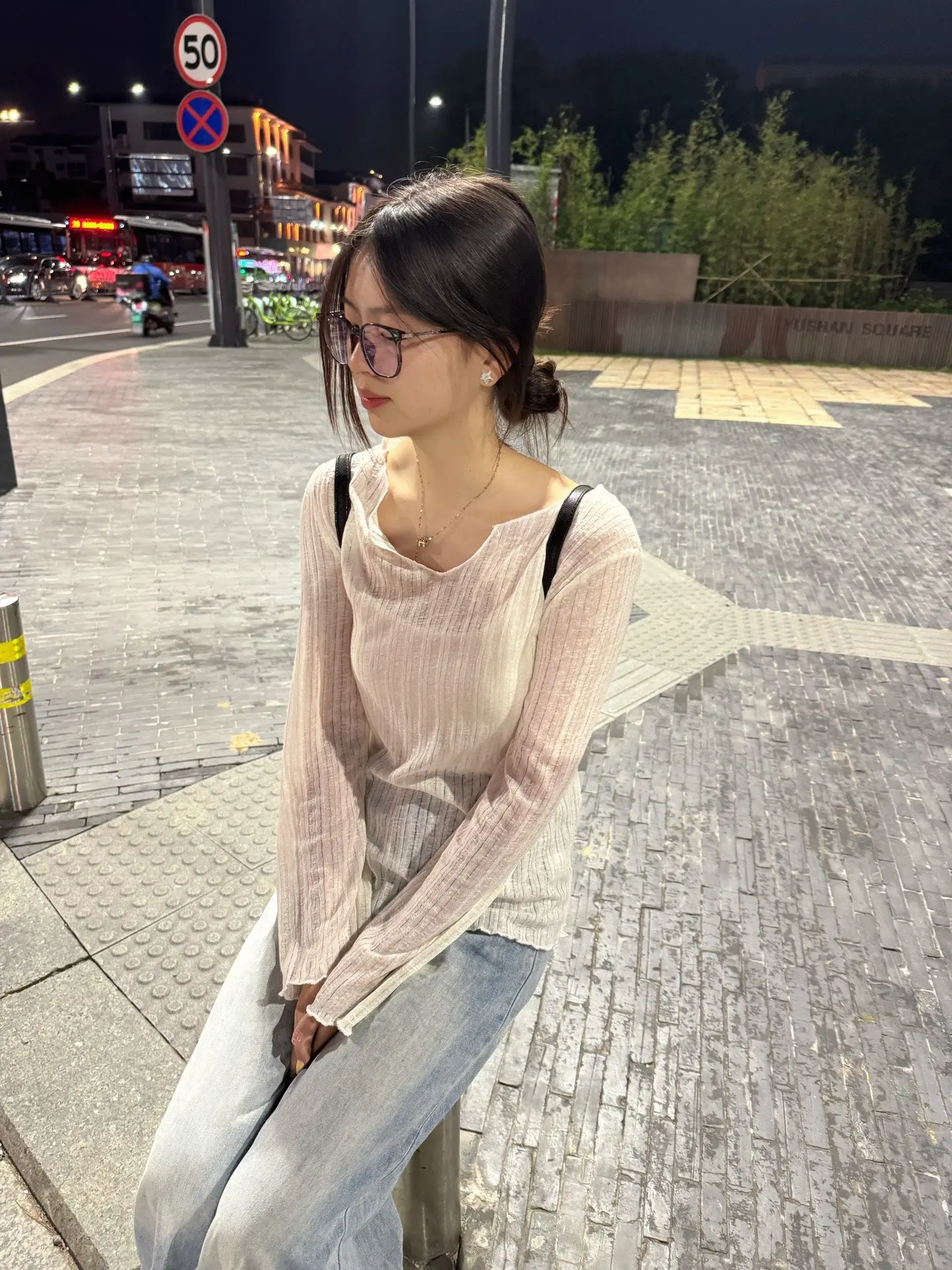 我想 这个世界上一定会有个人能够完全明白我所表达的意思 理解我所走的路