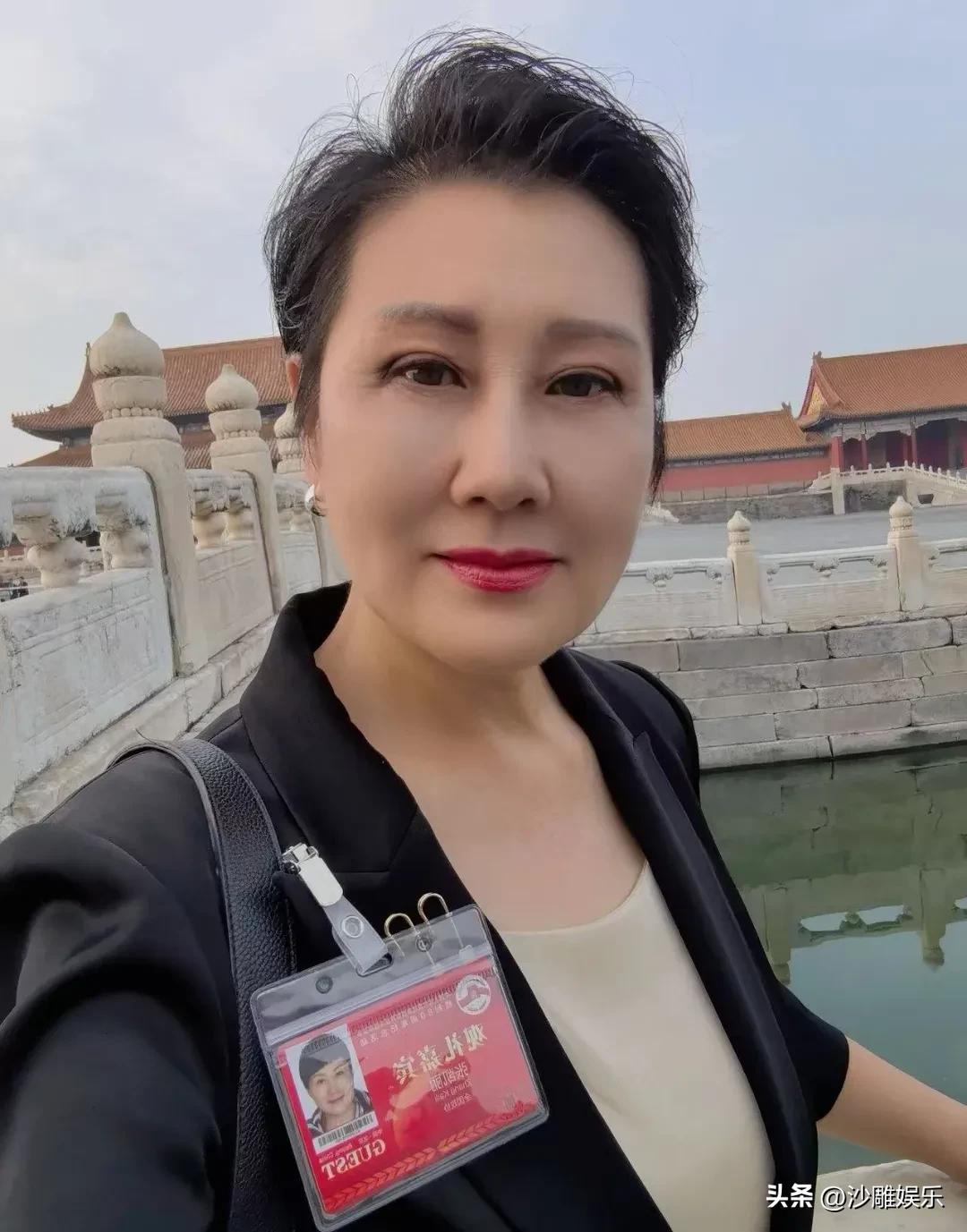 张凯丽，难以置信！

3月6日，咱们的“国民妈妈”张凯丽突然冲上了热搜榜。不是因