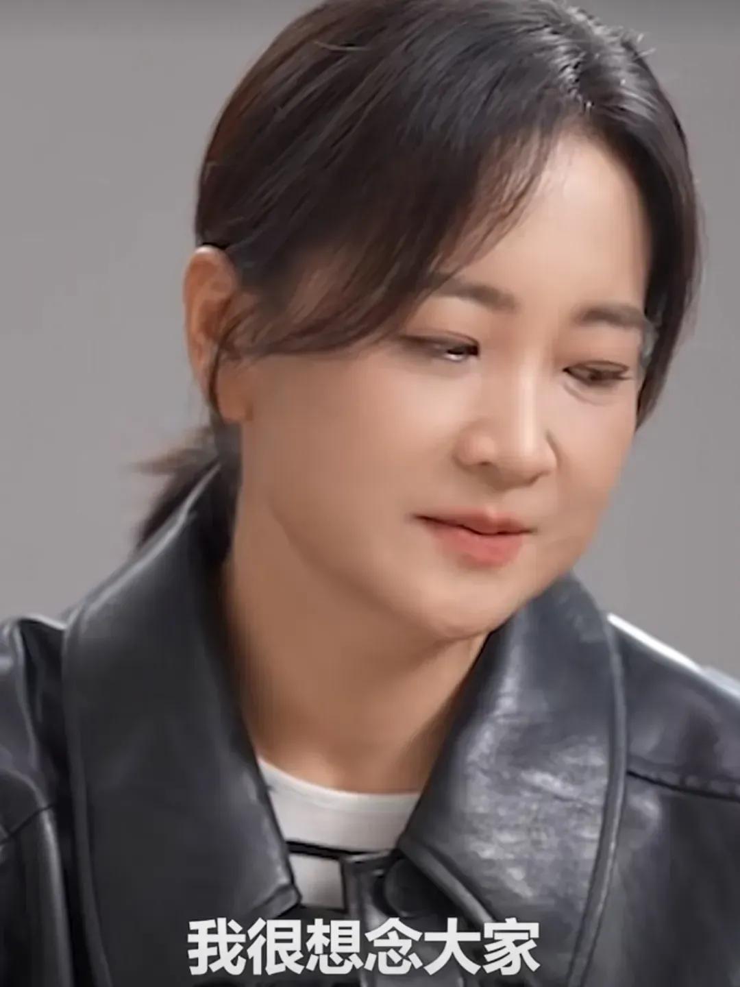 减肥后的贾玲你更喜欢了吗？#天南地北大拜年# 一起领红包>

贾玲减肥了，而且还