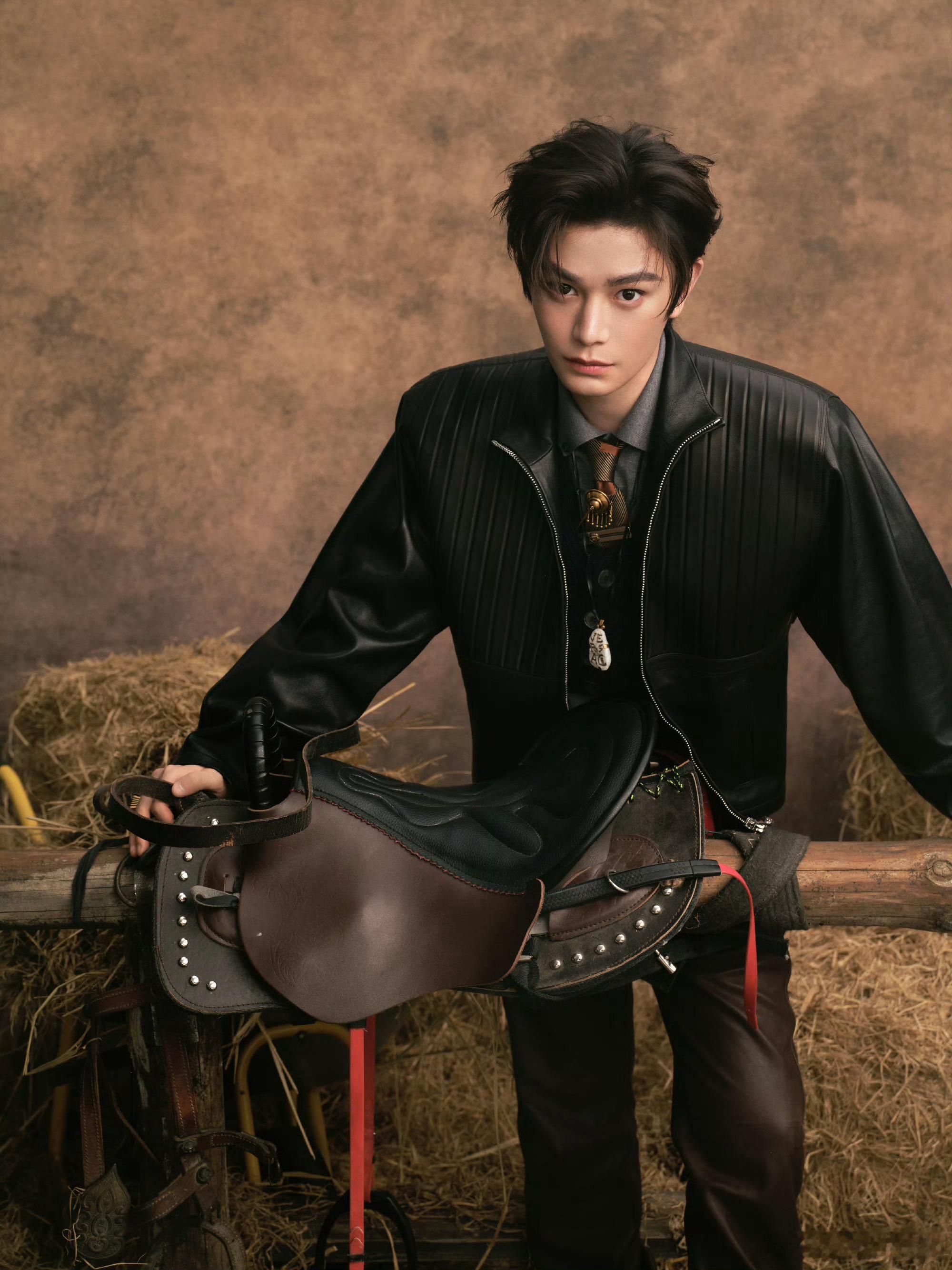 支持一下支持男明星出图卷起来男明星出图卷起来了 微博之夜出图