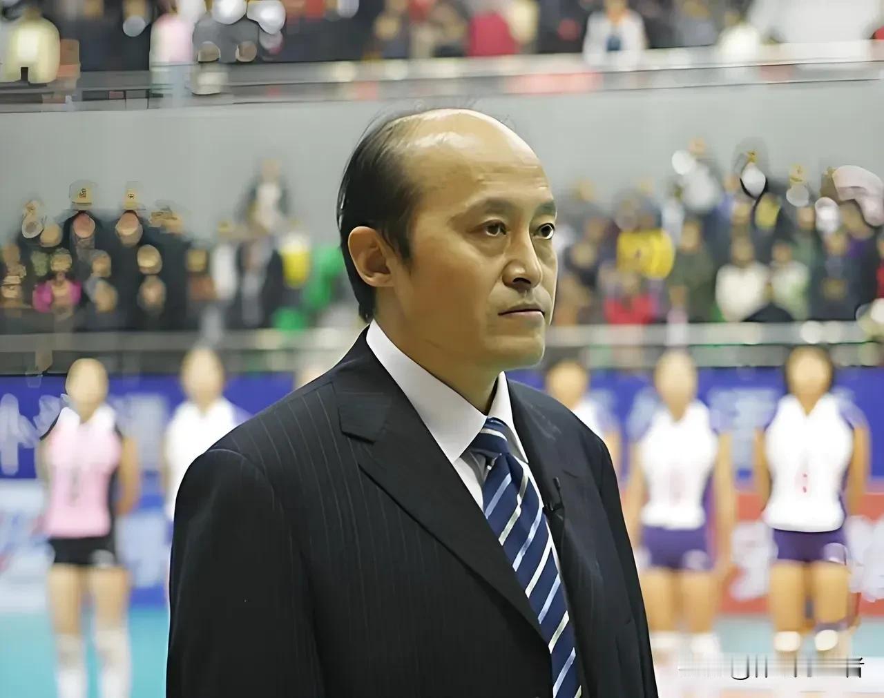 中国女排历史上先后两次担任过国家队主教练职务的教练员和两次执教中国女排获得的成绩