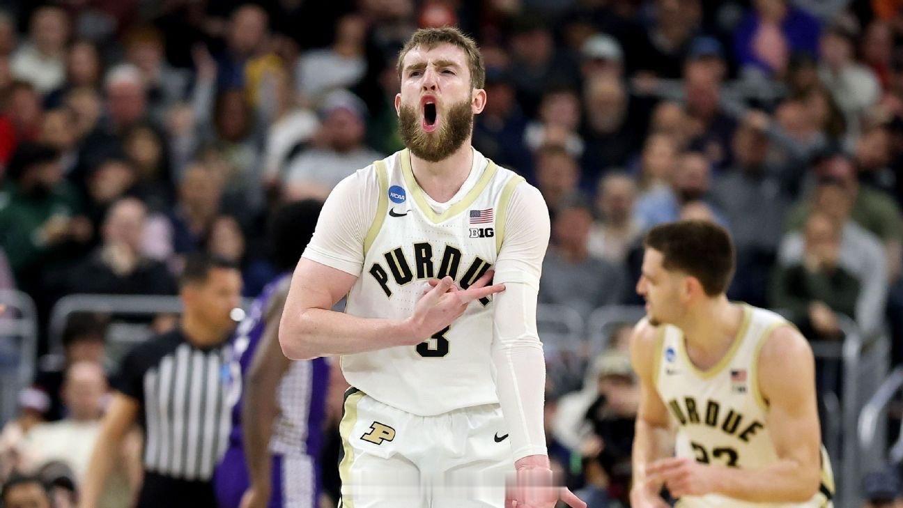 Sam Vecenie在最新NBA选秀模拟中以第39顺位选中了普渡大学的布兰登·