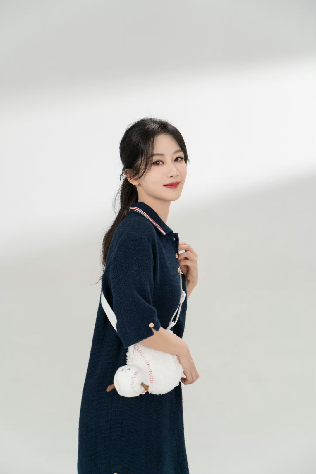 #正午阳光一直在促成和杨紫合作#正午阳光一直在促进和杨紫的合作，并且诚意满满，这